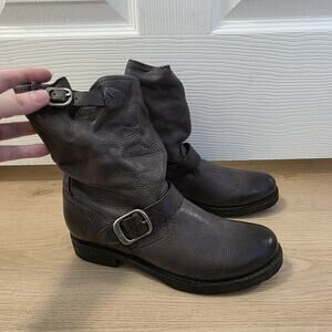 Frye Grey Leather Buckle Pull On Outdoor Veronica Short Boots Size 7.5B